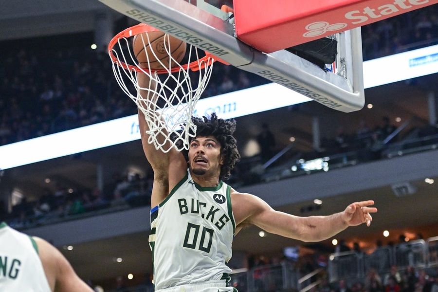 NBA: Dallas Mavericks at Milwaukee Bucks