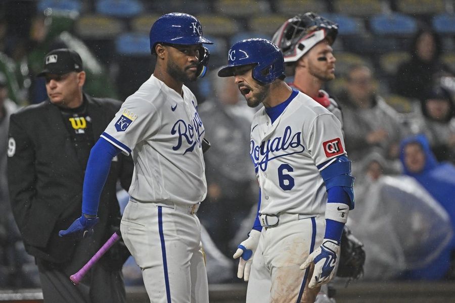 Jonathan India belts slam as Royals outslug Twins
